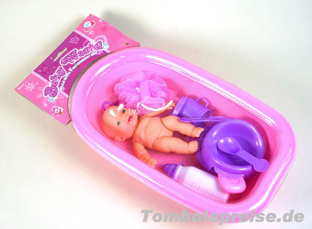 Tombolapreis Babypuppe in Wanne